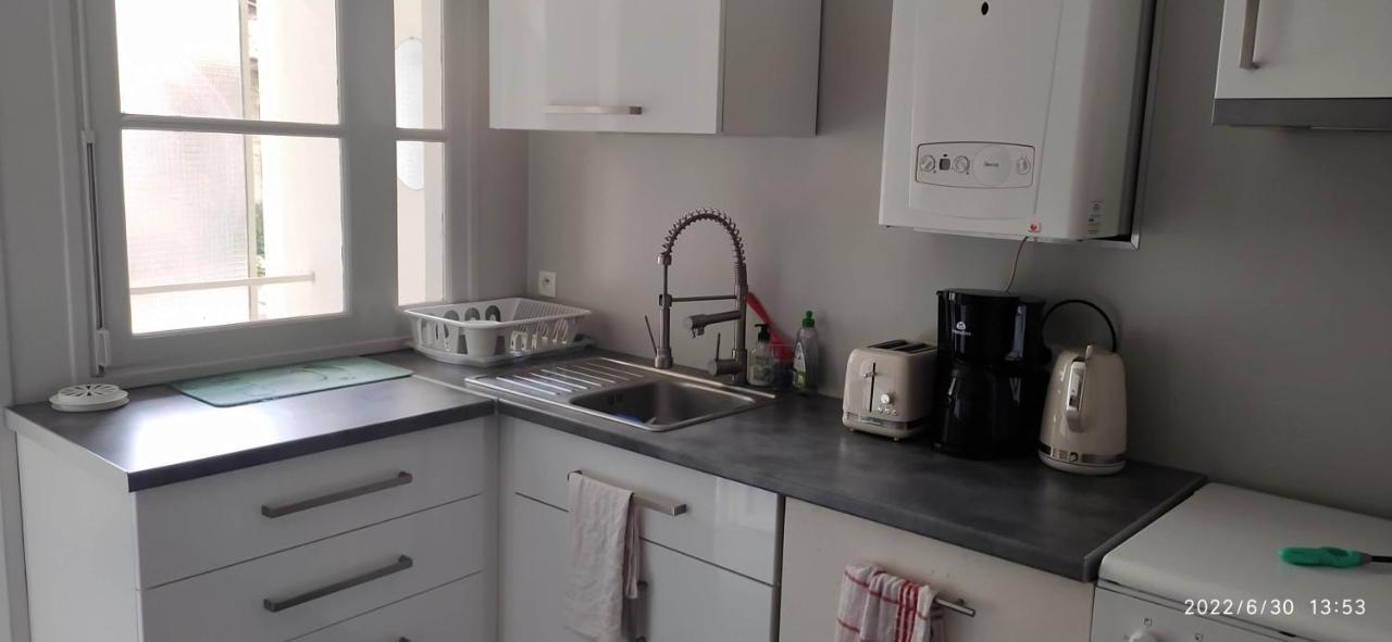 Beau F3, Renove, Calme, En Plein Centre De Nimes Apartment Exterior foto